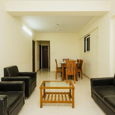 Levender Bough Hotel Mumbai Luaran gambar